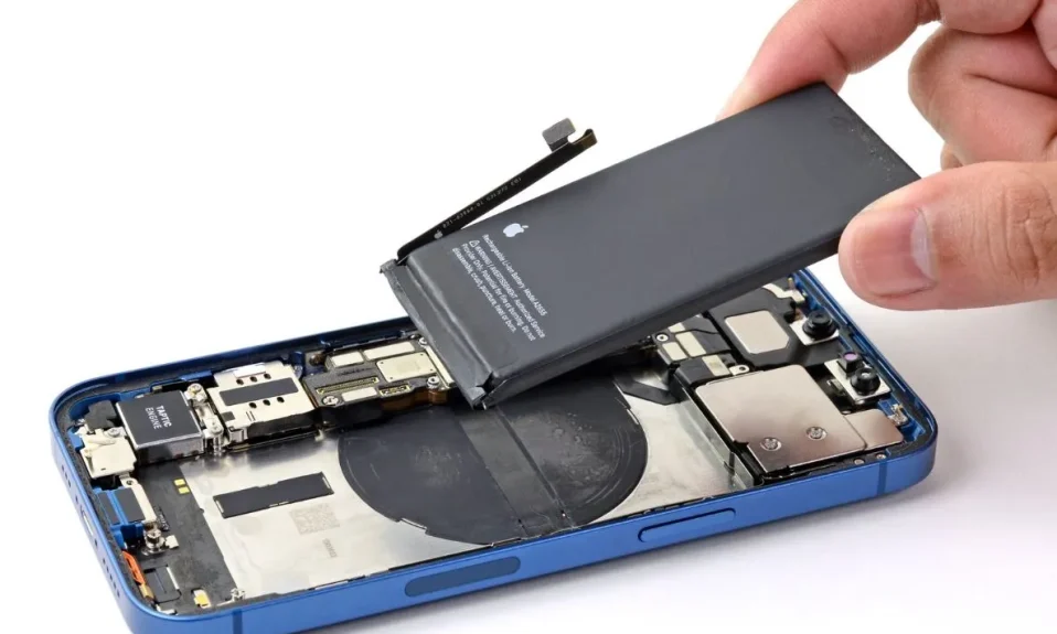 Should I Replace My iPhone Battery or Buy a New iPhone?